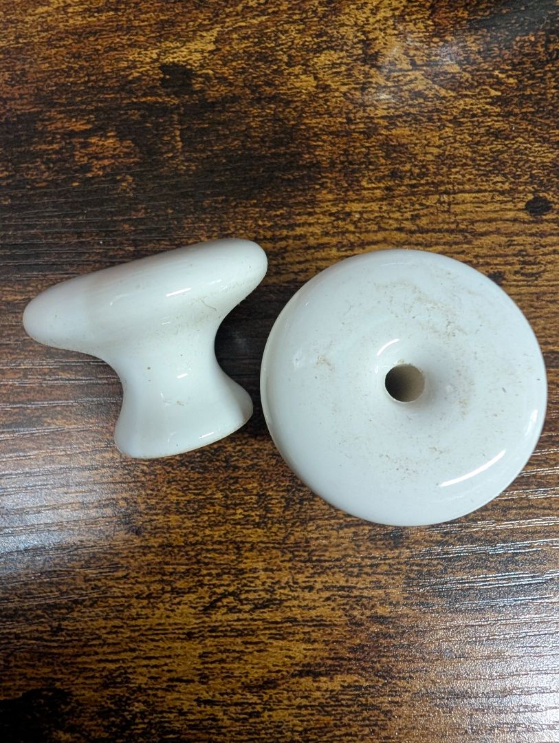Reproduction hole through porcelain knob