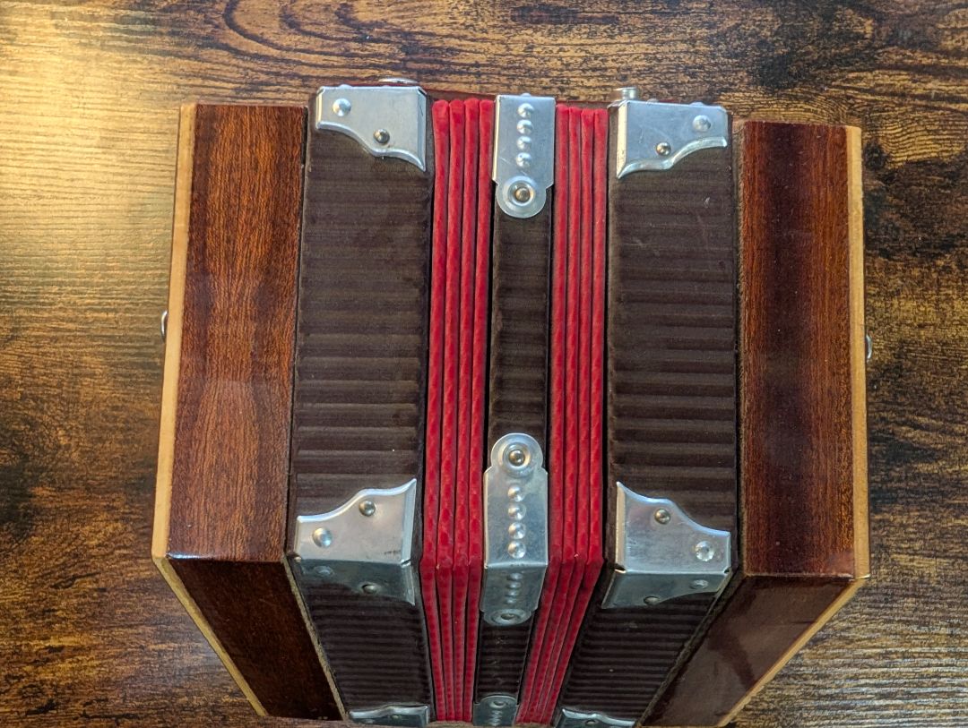 Hand Accordion made in Italy.
