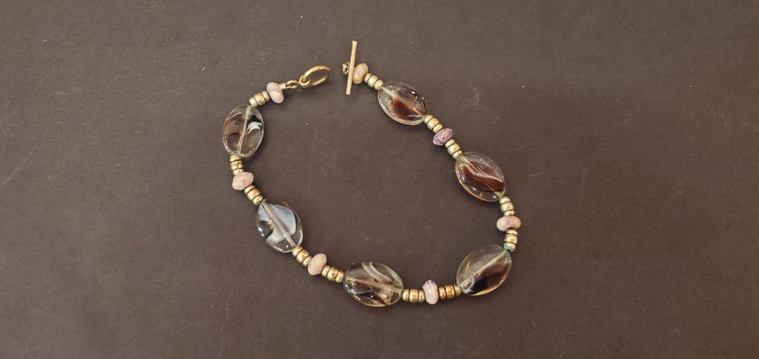 Oval Swirled Art Glass Beaded Bracelet