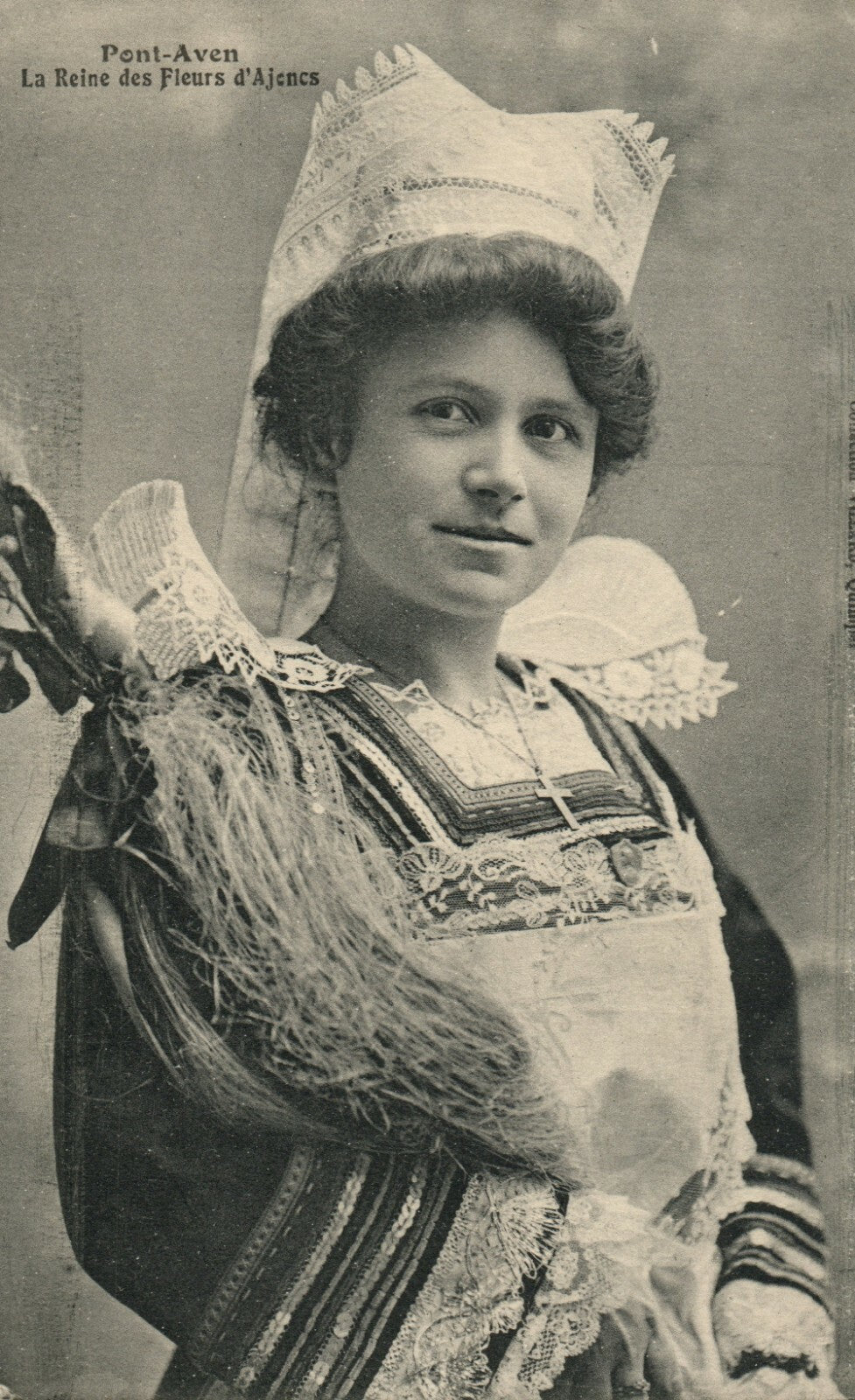 Pont-Aven La Reine des Fleurs d'Ajencs French France Folklore Fashion Postcard