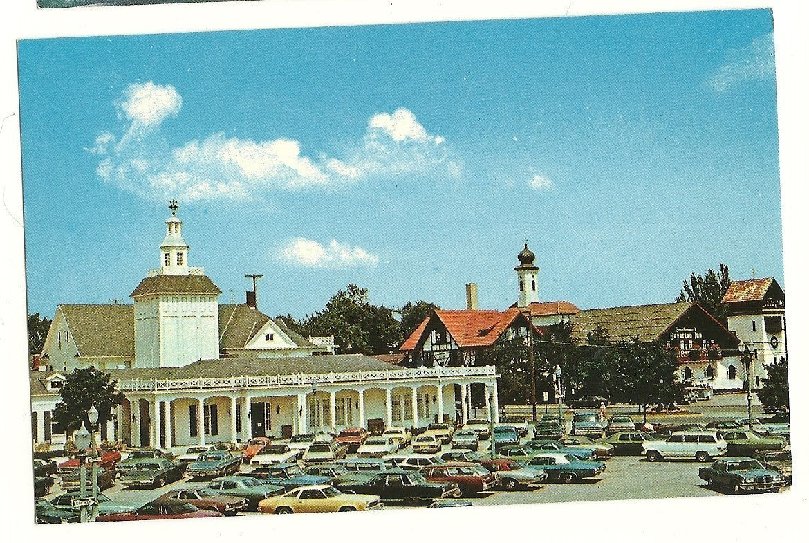 Zehnder's Hotel Bavarian Inn Frankenmuth MI Chicken Dinners Post Card Old Cars