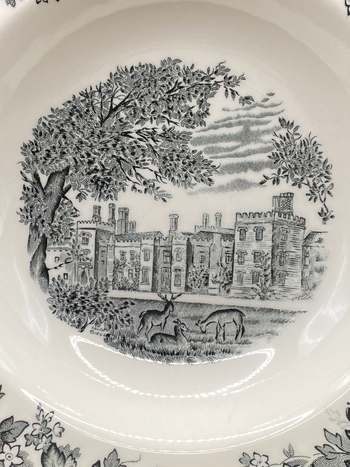 WEDGWOOD BLACK Soup Bowl Plate 9" Romantic England Queen's Ware Dishes