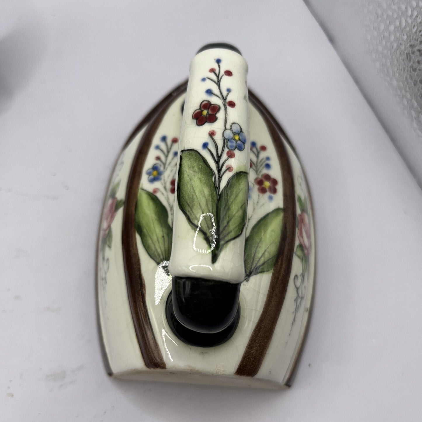 Vintage Ucagco China Ceramic Wall Pocket Floral Iron Handpainted Japan 5 1/4"