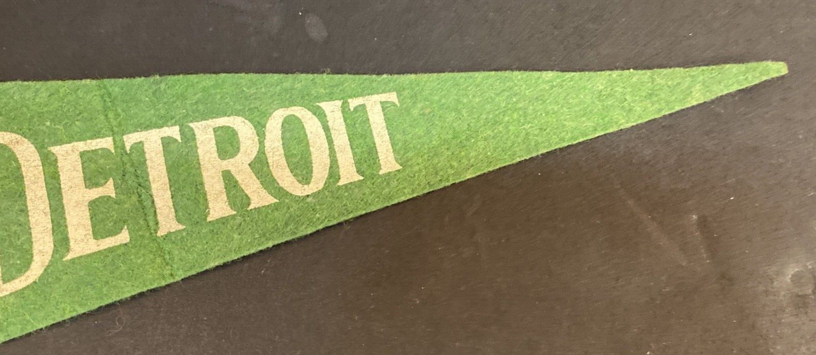 RARE 1940's Michigan State Fair Detroit  Small Flag Pennant 12" x 3.5" FELT