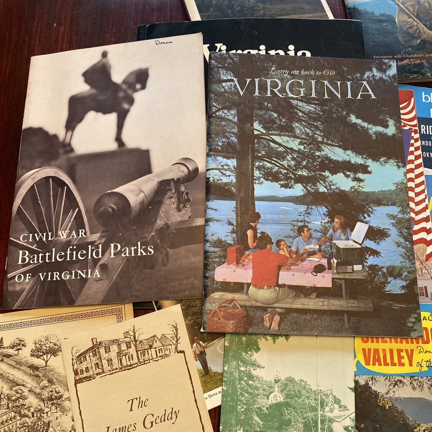 Lot Tourist Tourism Brochures Guides Williamsburg VA Virginia Smokey mountains