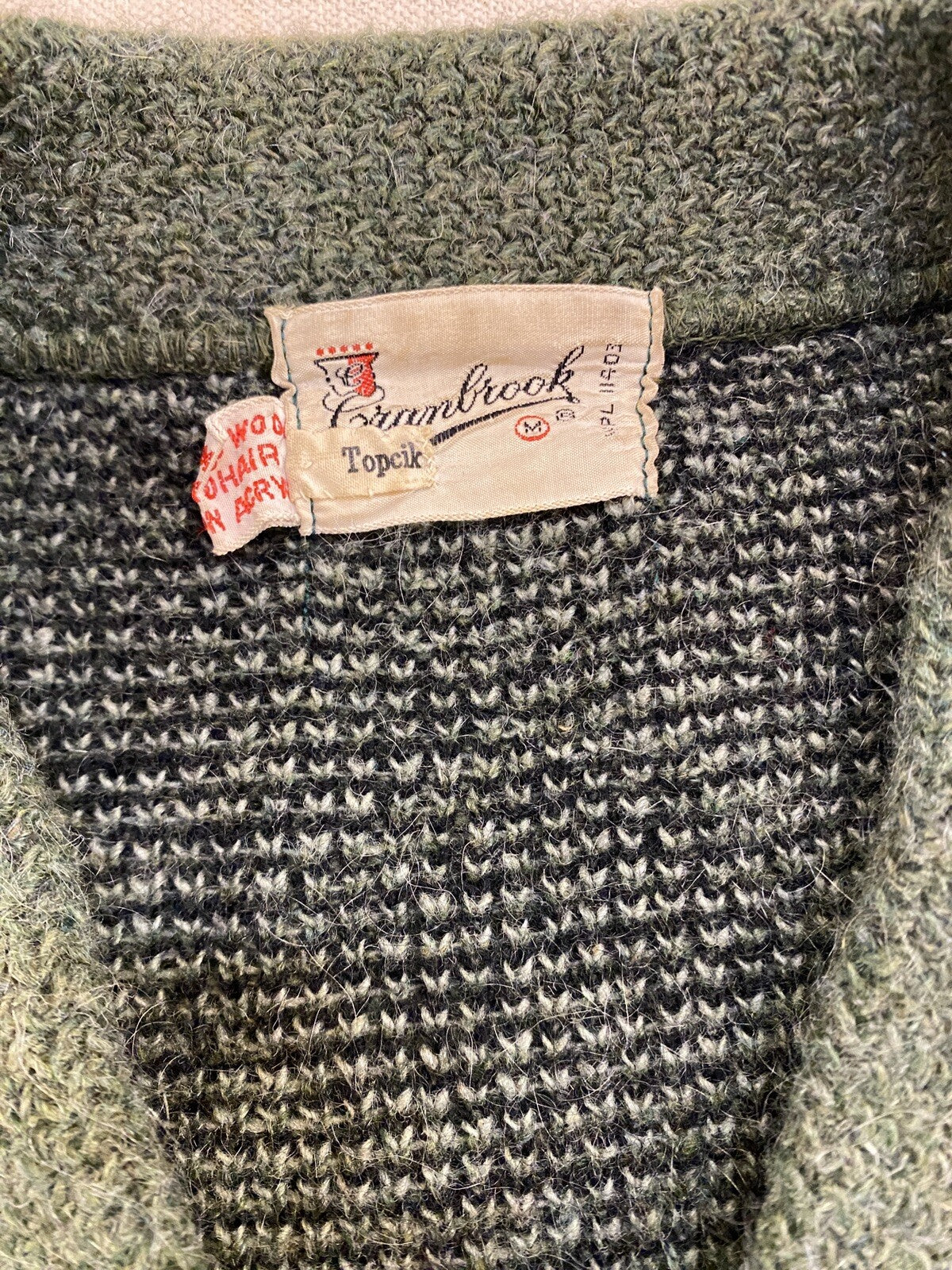 1950s Shaggy Green And Black Argyle Mohair Sweater 22x25