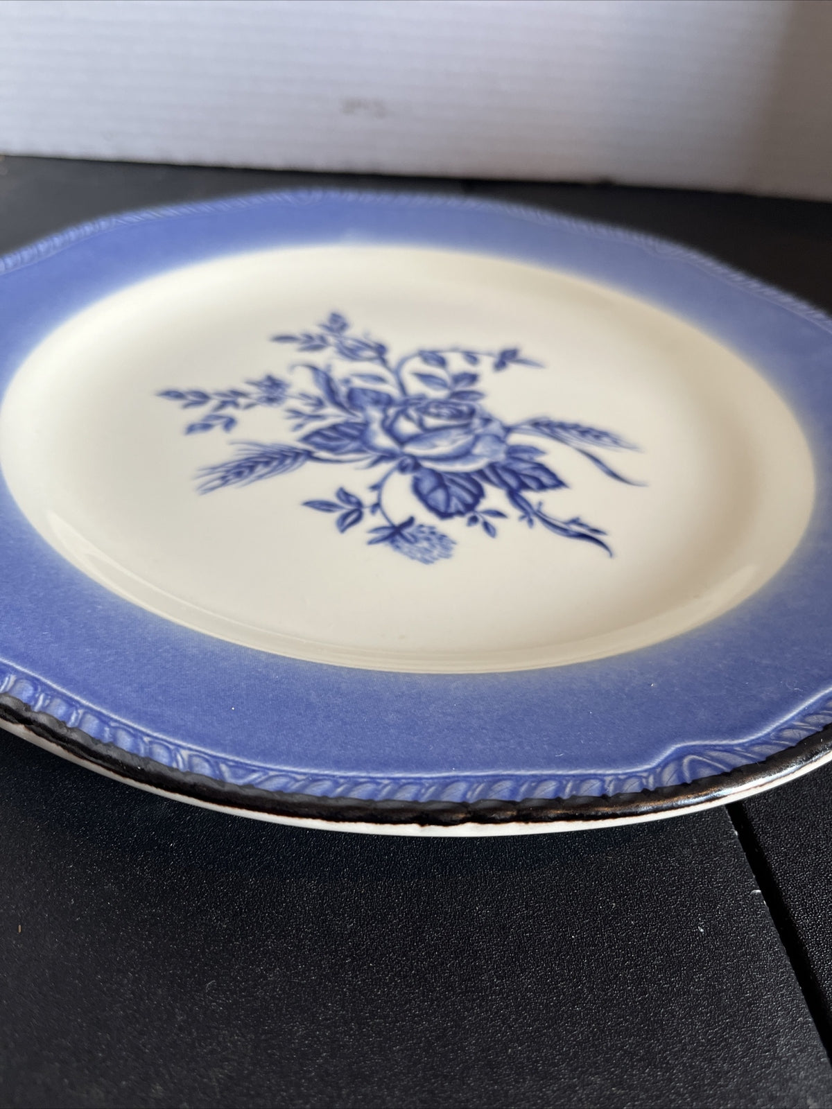 Wood & Sons Fine Tableware England Blue Rose Plate