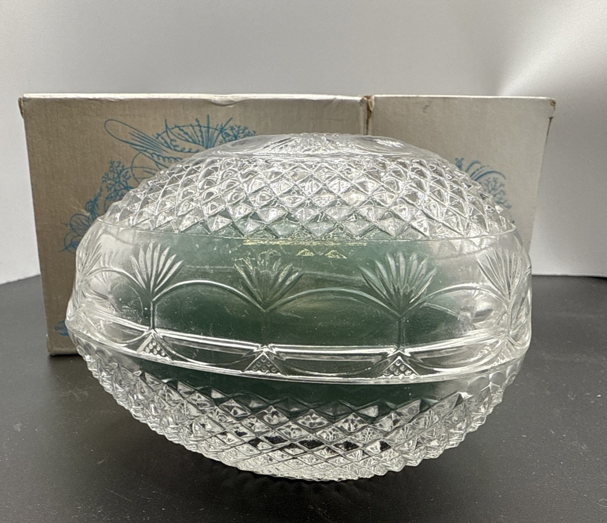 Vintage 1977 Avon Fostoria Crystal Glass Easter Egg Candy Trinket Dish Lid Box
