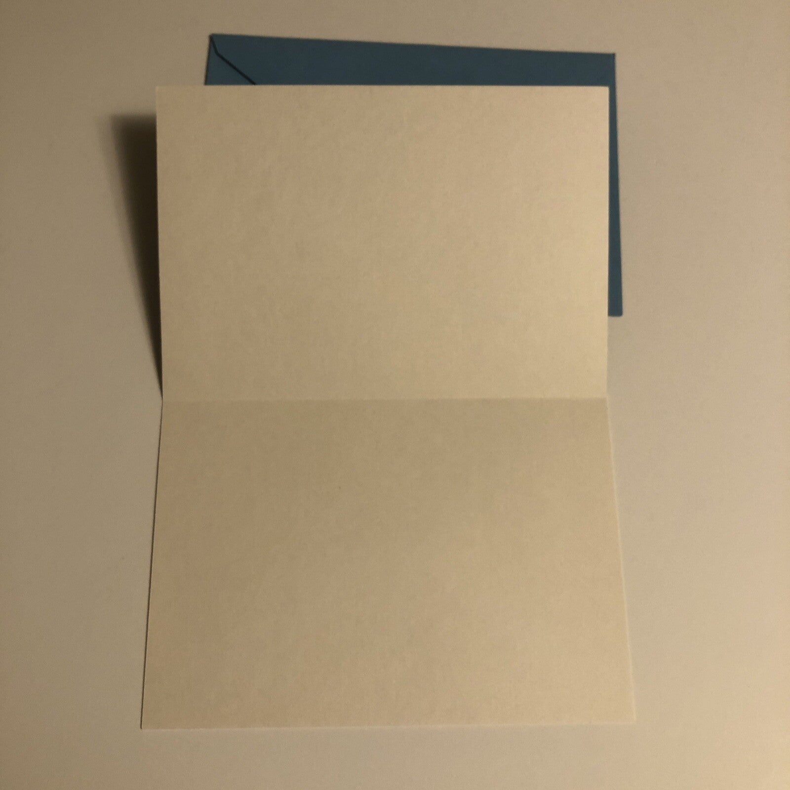 New Wizard of Oz Munchkins Present to Dorothy Greeting Card Hallmark 1990