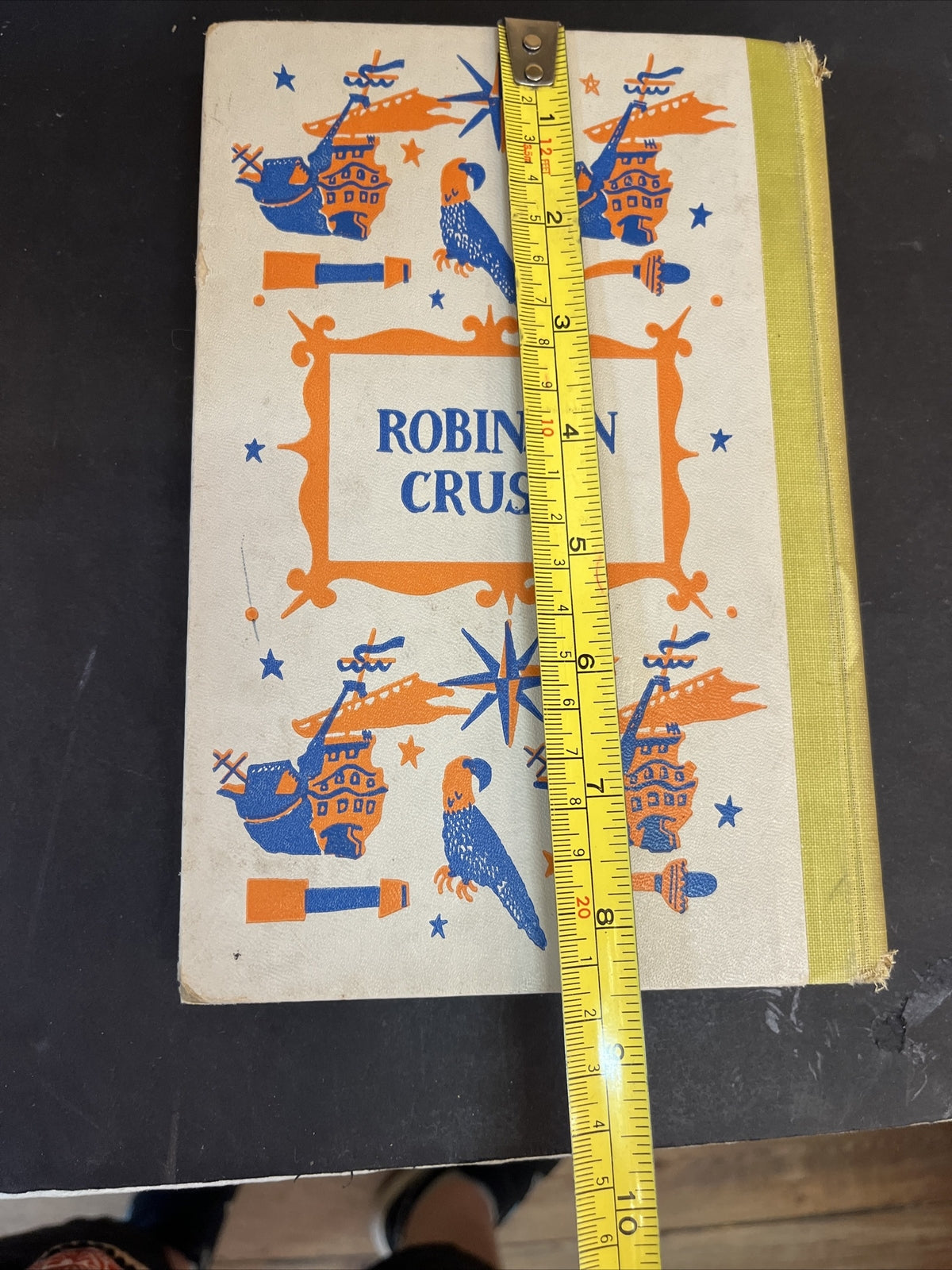 Robinson Crusoe Book Daniel Defoe 1945 Hardback Vintage