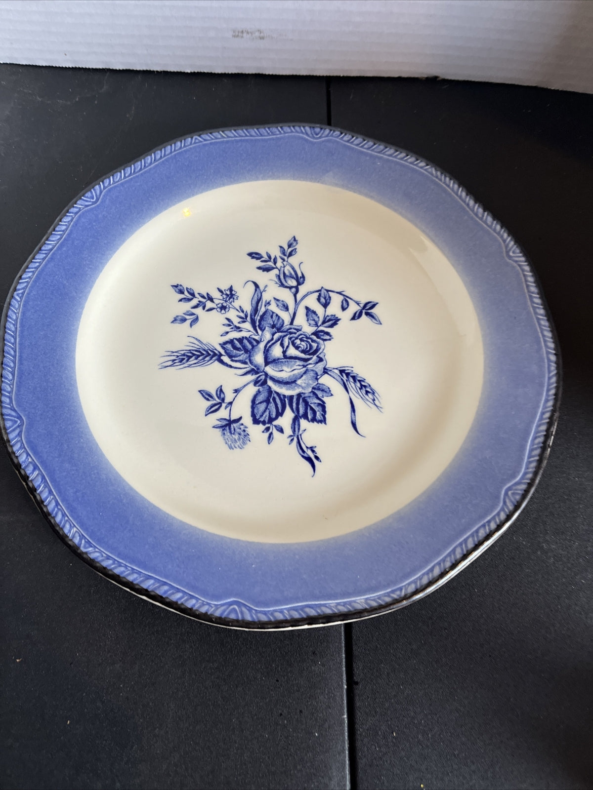 Wood & Sons Fine Tableware England Blue Rose Plate