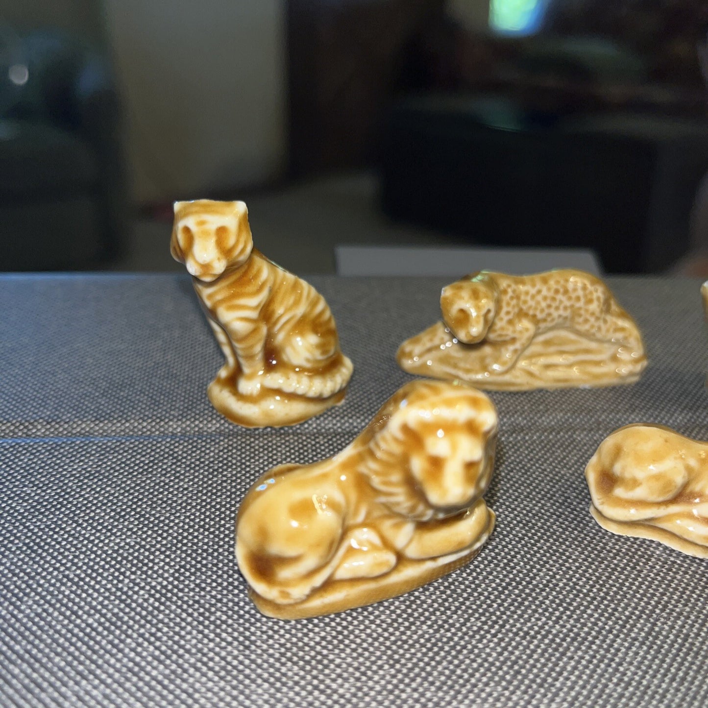 Wade Whimsy 5 Figurine-Resting Lion,lion, Cheetah,tiger, Leopard