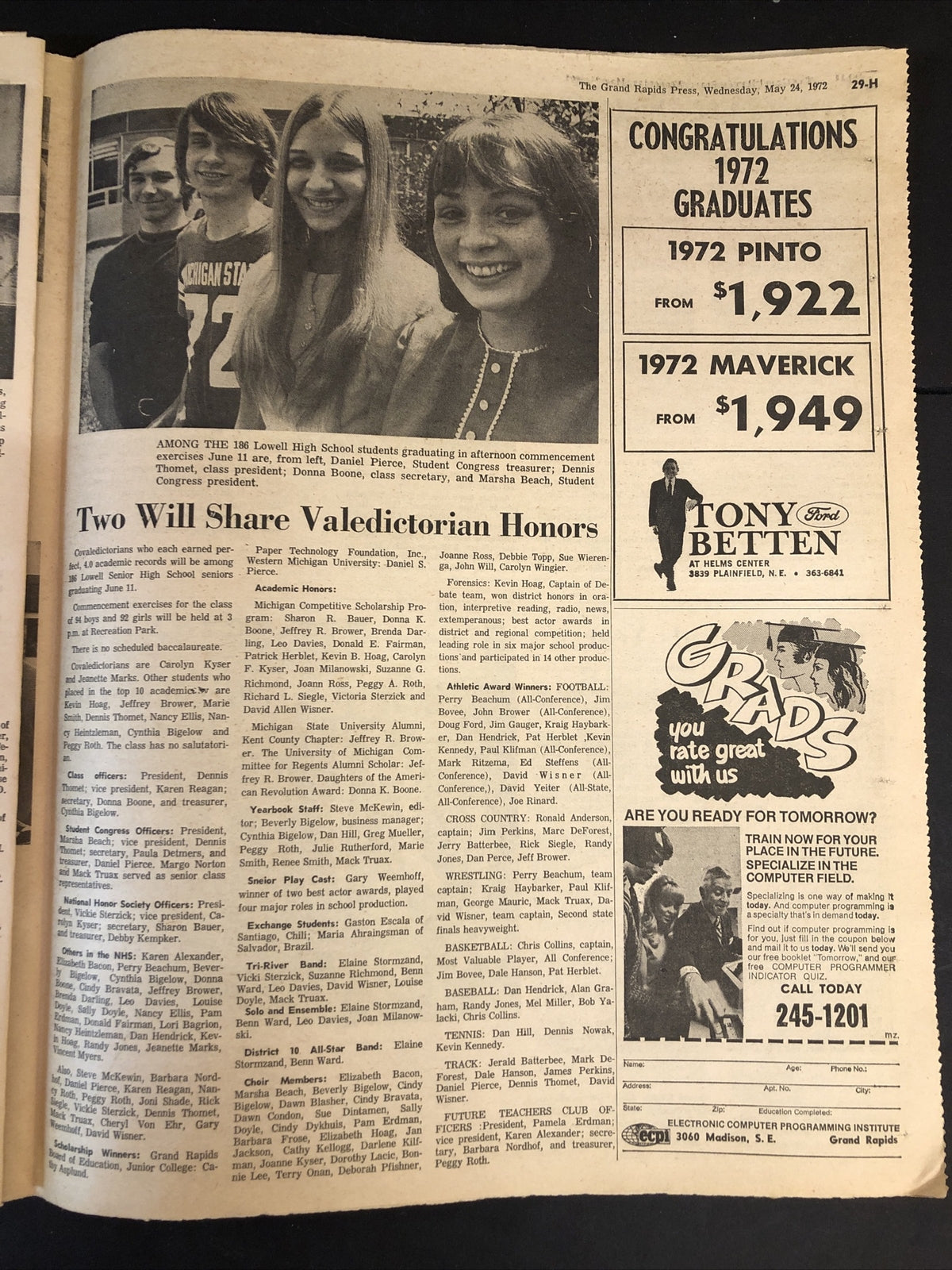 Graduation 1972 Grand Rapids Press Newspaper 40 pages Seniors High School