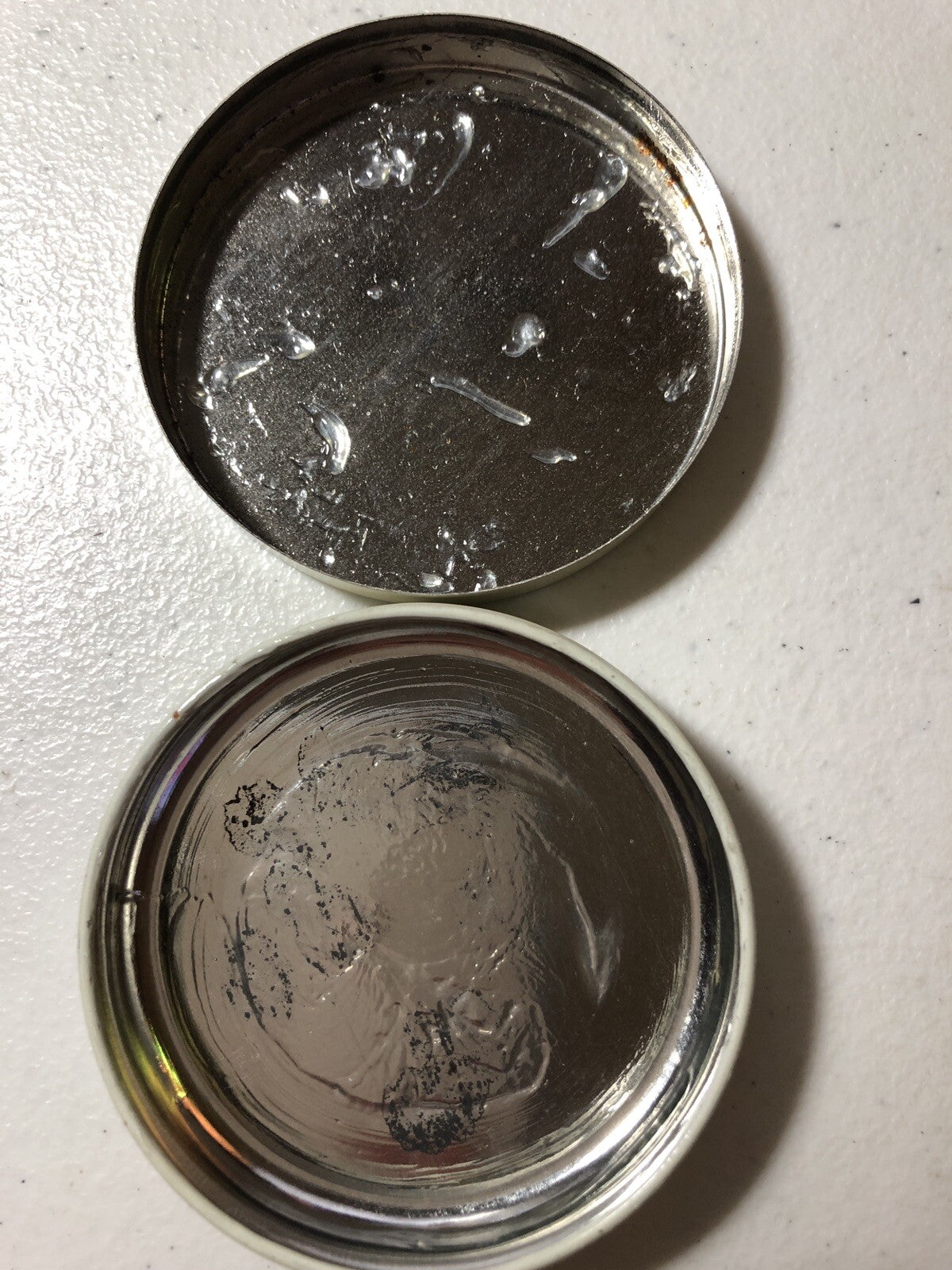 White Cloverine Vintage Petroleum Jelly Salve Tin 1oz Wilson Chemical