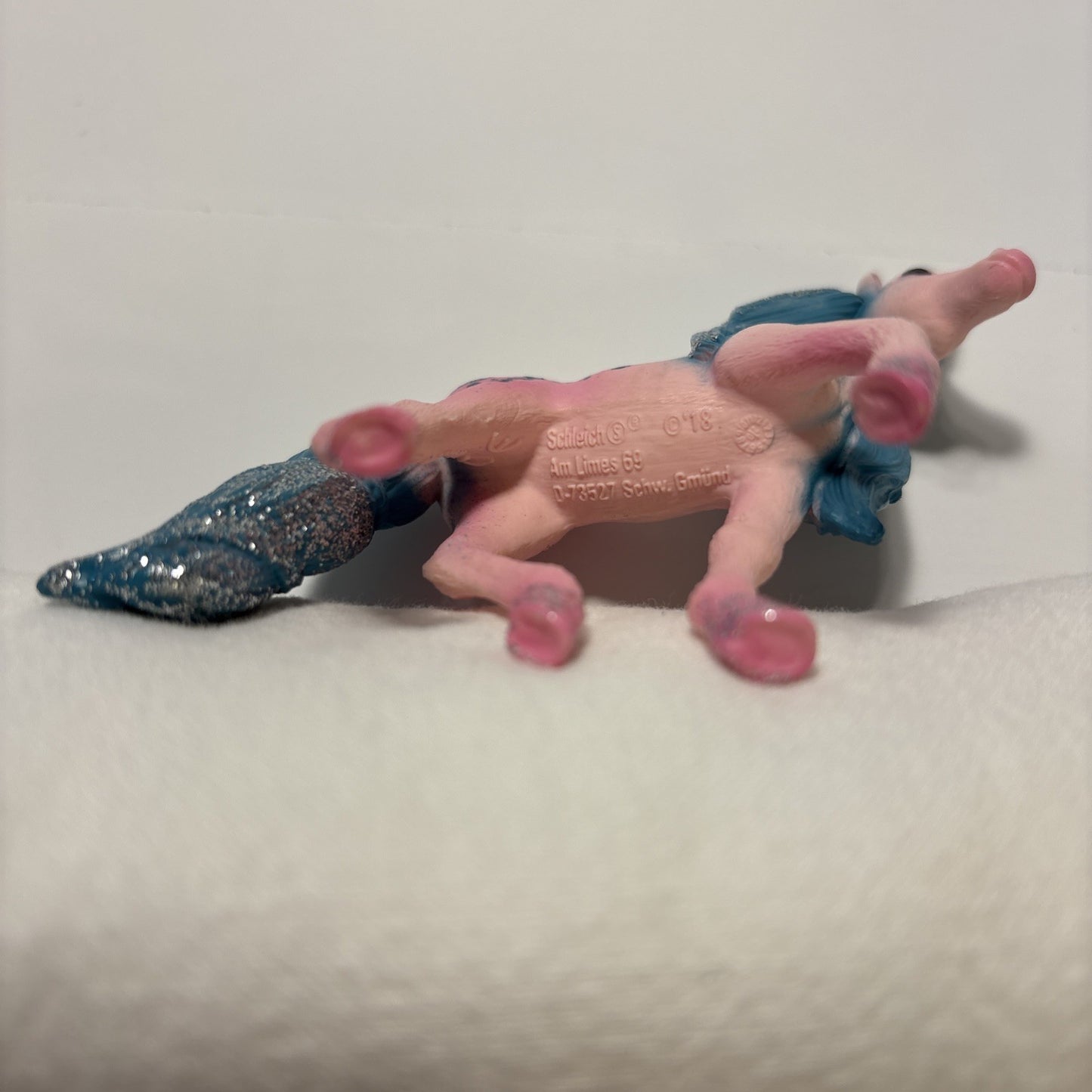 2018 Schleich Floral Pink with Blue Tail Unicorn Foal Horse Toy