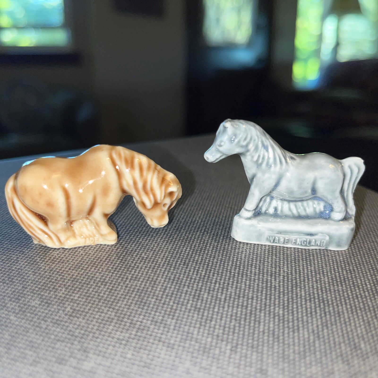 Vintage Wade Whimsie SHETLAND PONY - (2) Family Pets Set   1988 - 89