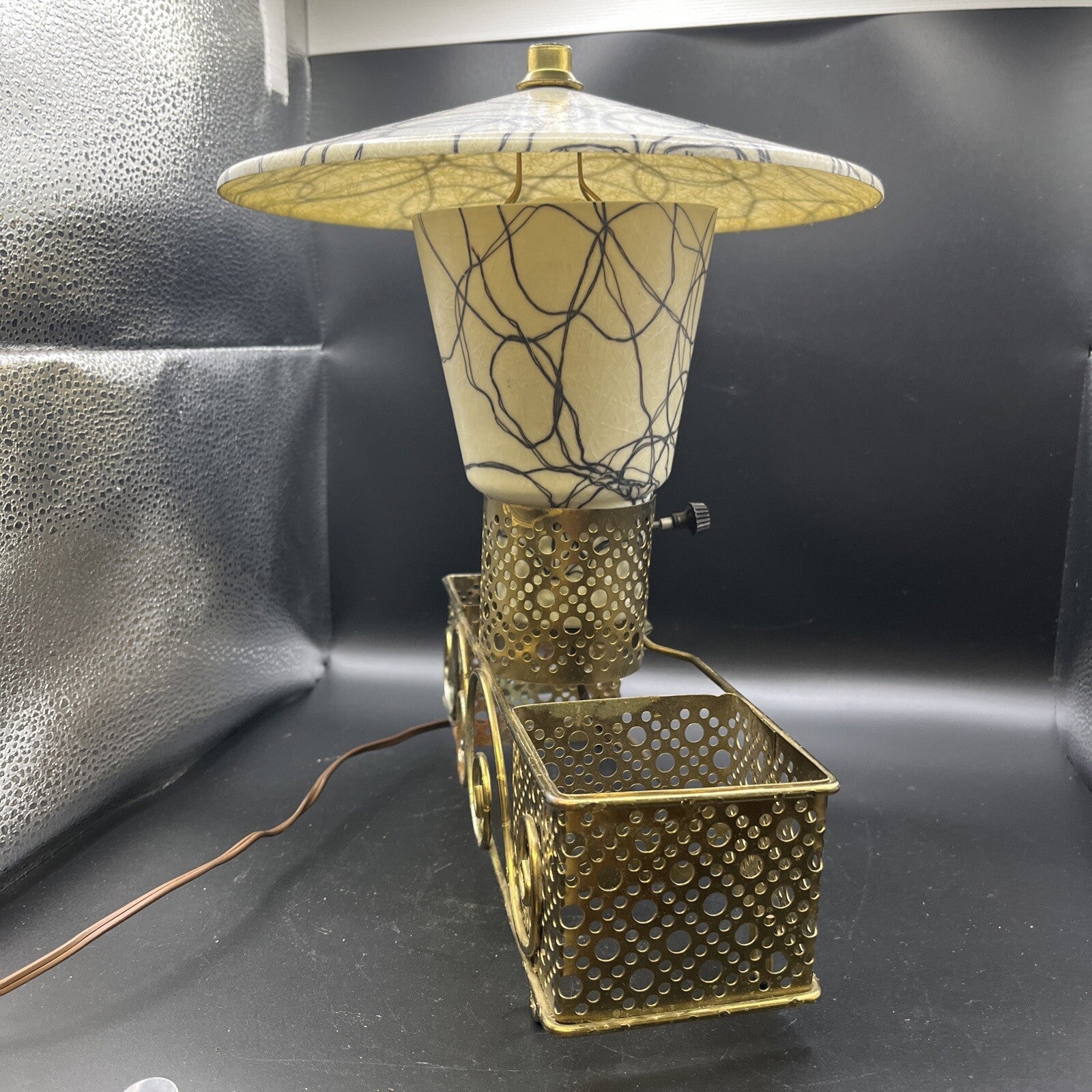 VTG Weinberg Era Atomic Saucer Spaghetti Fiberglass Metal mesh Mcm Lamp Light