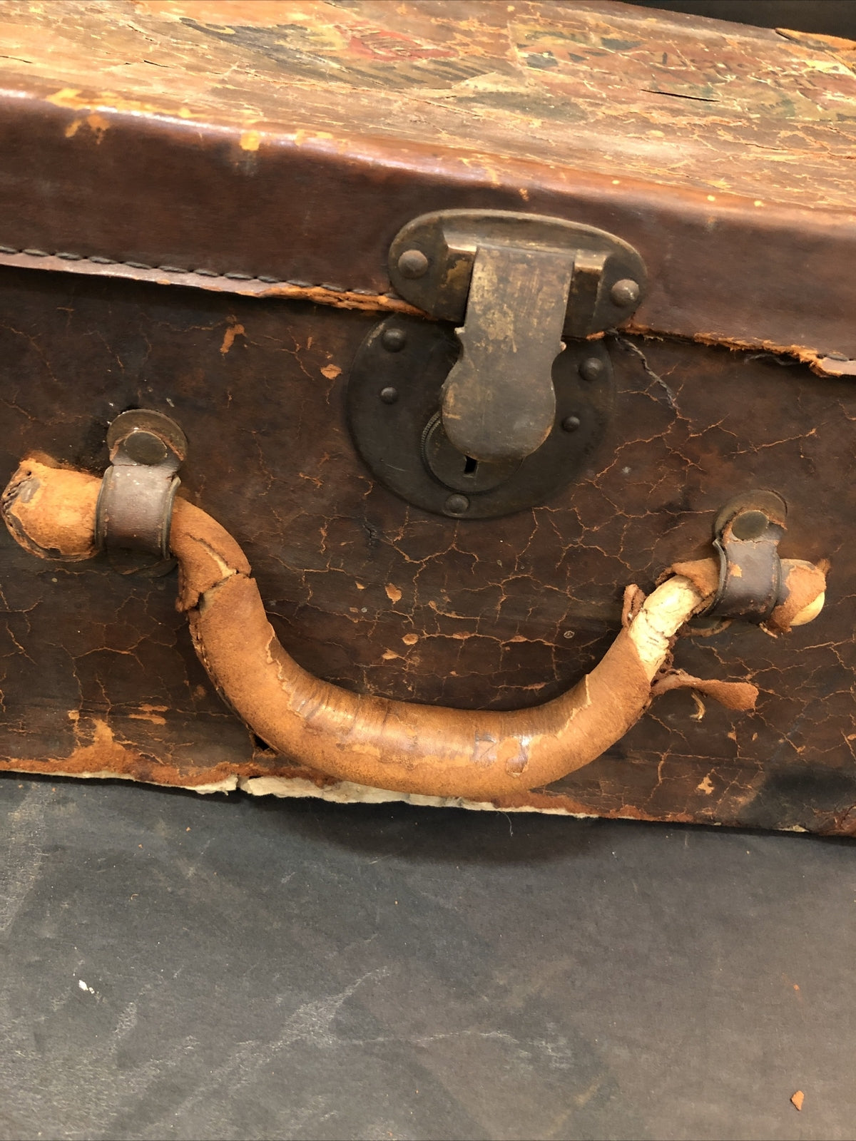 Antique Leather Hat Box silk lined International Hotel stamps stickers Japan