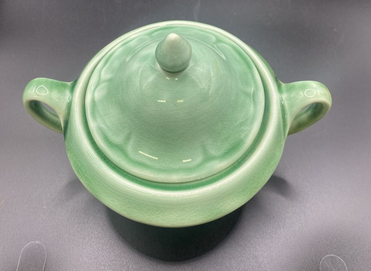 2 Handled Sugar Bowl with Lid Vintage 1930's Mount Clemens Petalware LIGHT Green