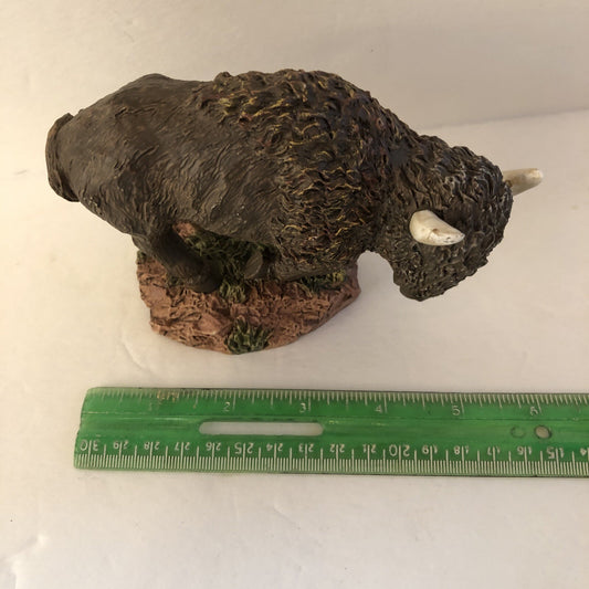 American Bison Buffalo Figurine Statue Western Americana Resin 5-1/2" x 4"