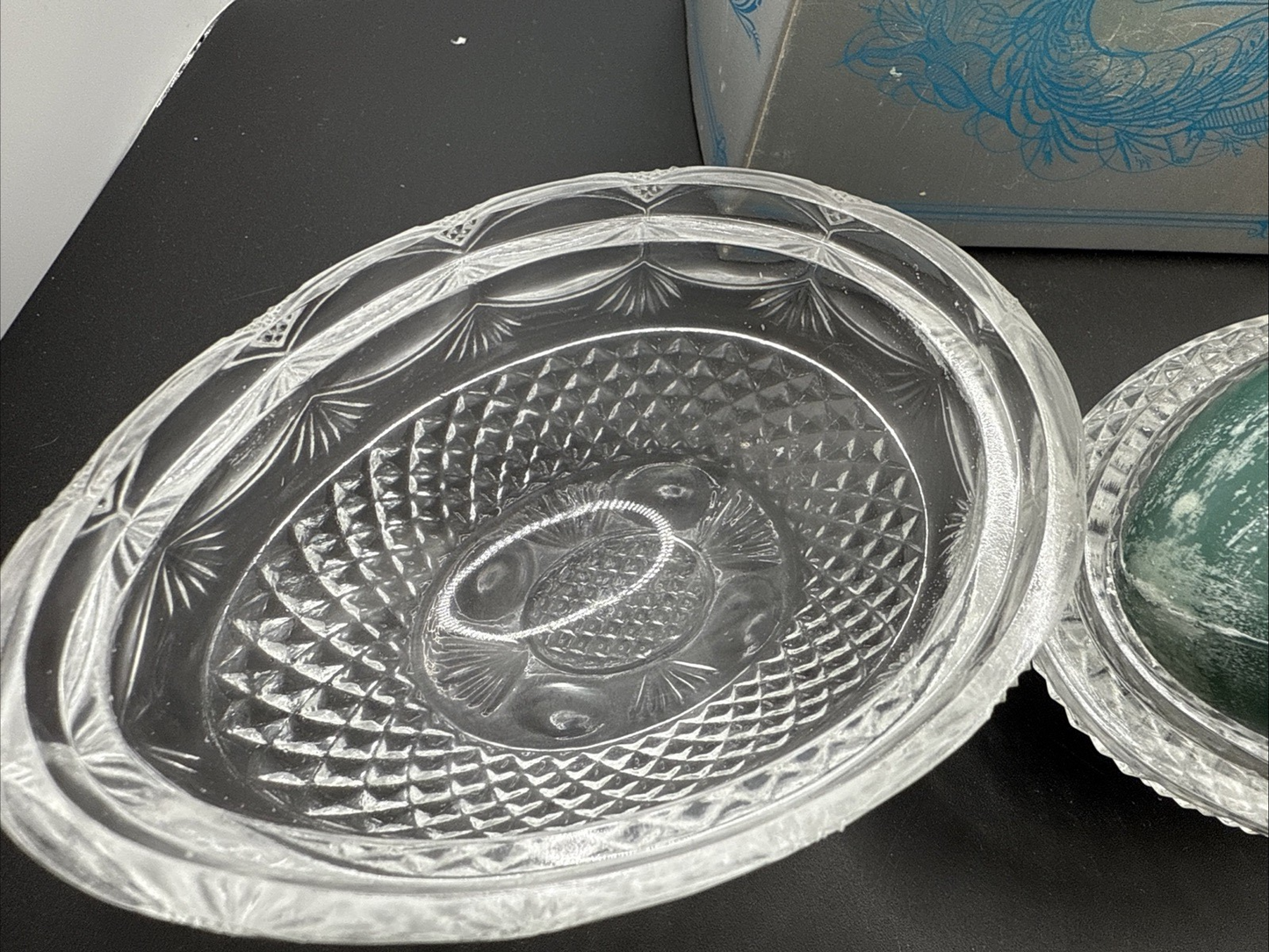 Vintage 1977 Avon Fostoria Crystal Glass Easter Egg Candy Trinket Dish Lid Box