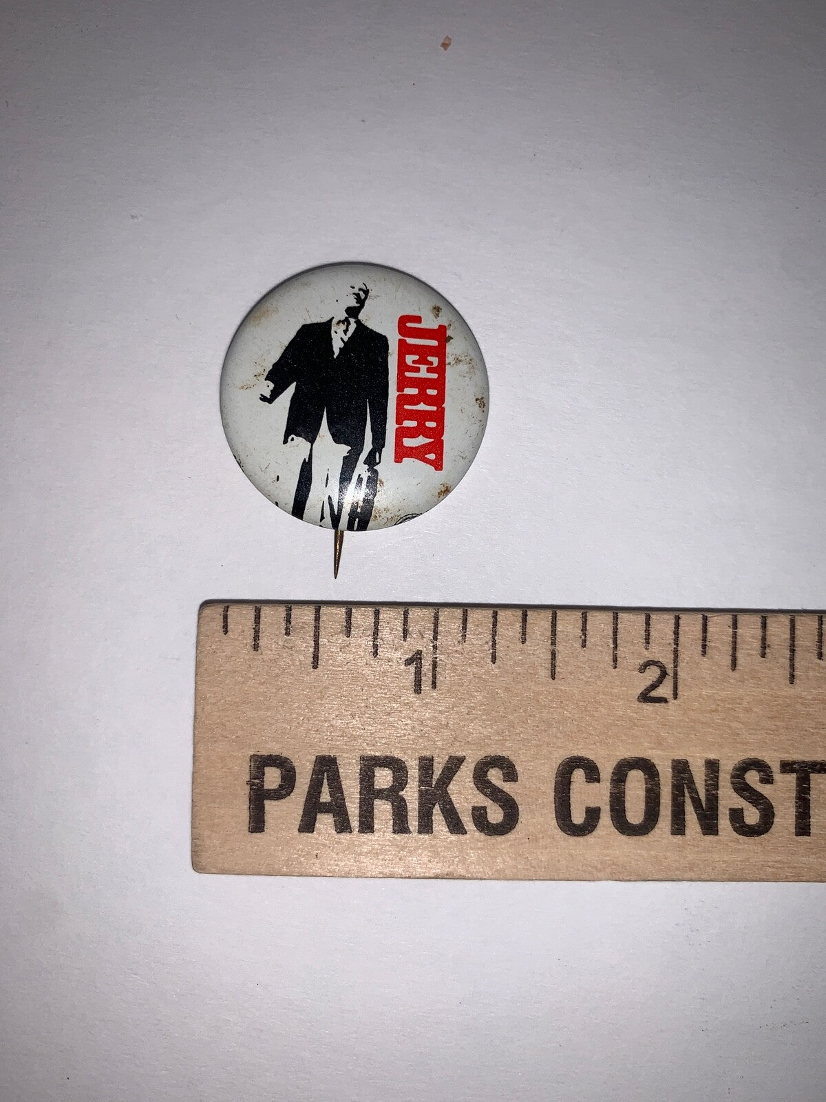 Vintage Jerry Ford Walking 1-2/8" Litho Pinback