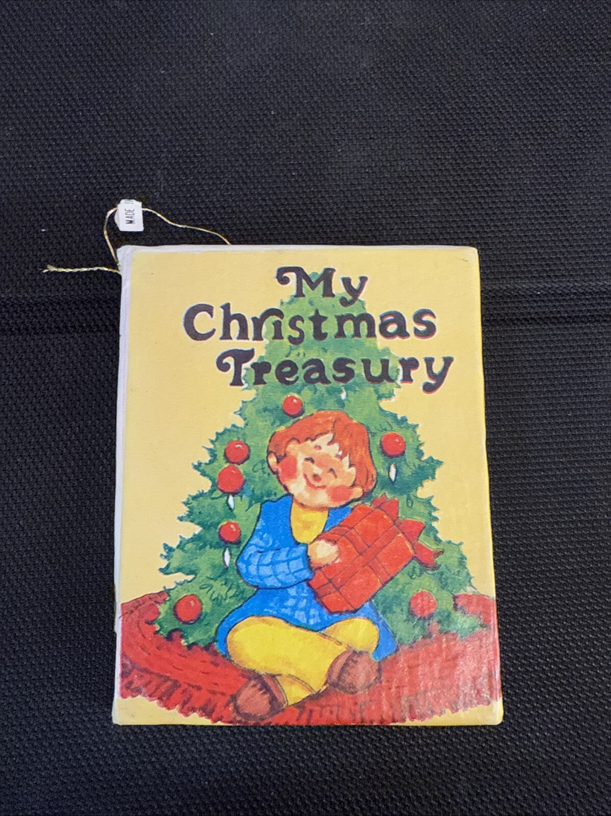 Vintage SSCO Mini Story Book My Christmas Treasury 24 pages Taiwan