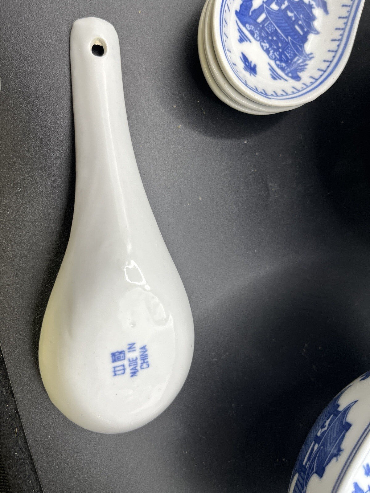 8 PC Chinese Blue White Porcelain Rice Pattern Soup Bowl Matching Spoon