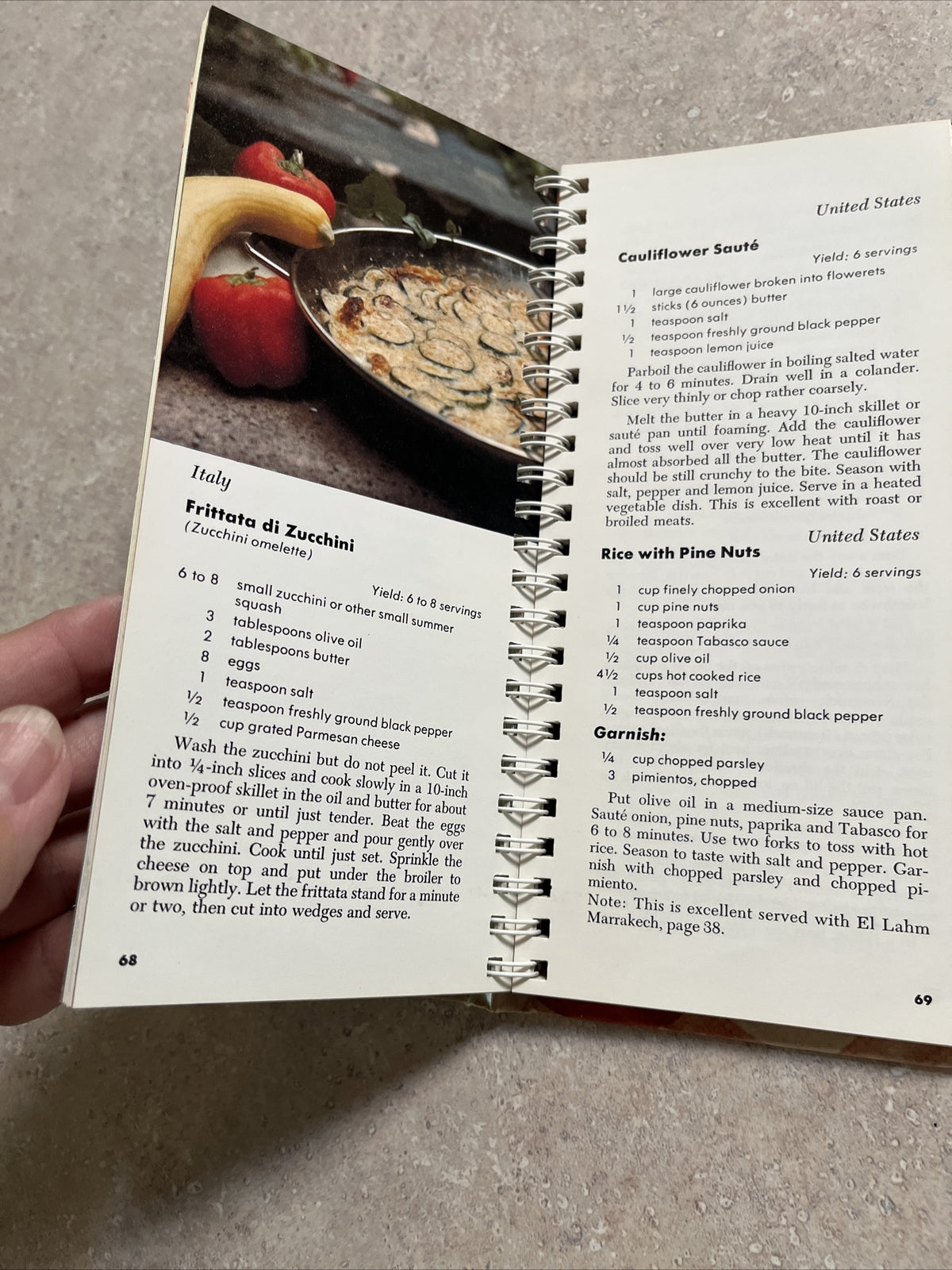 Vintage 1976 Benson & Hedges 100 Of the World's Best Recipes