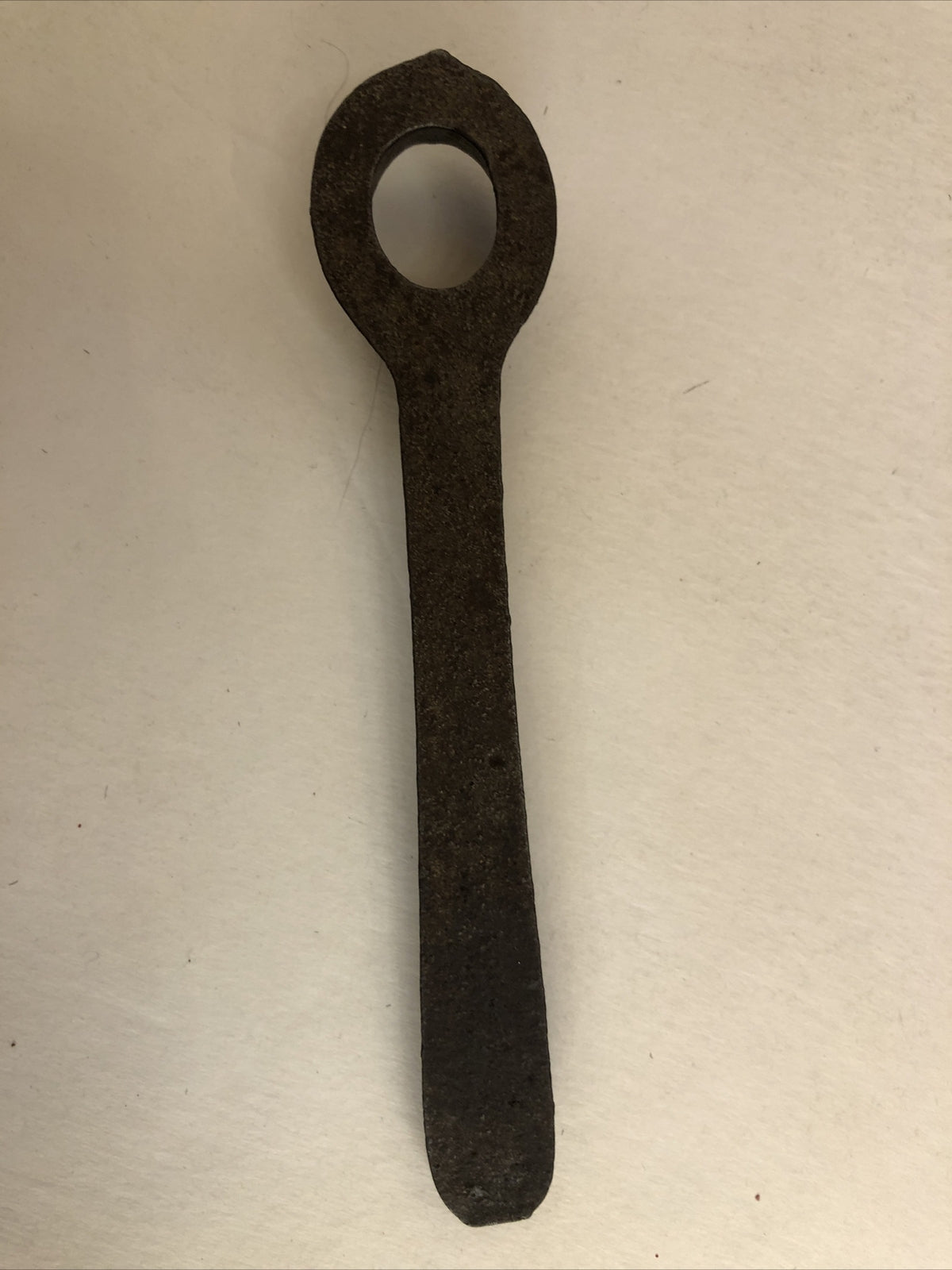 Vintage metal Tool No 21 round Wrench ?
