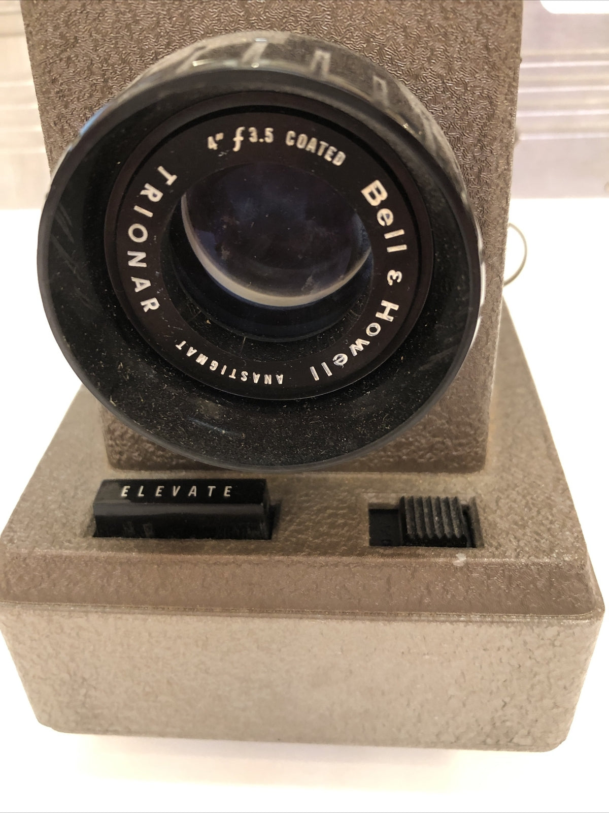 Vintage Bell & Howell Headliner model 707 slide projector