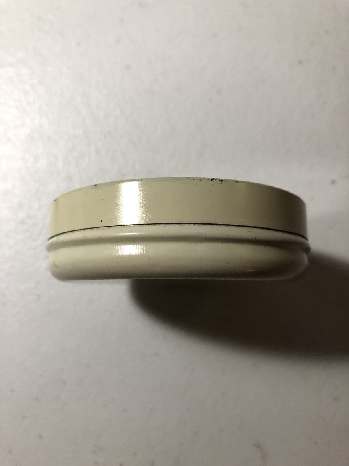 White Cloverine Vintage Petroleum Jelly Salve Tin 1oz Wilson Chemical