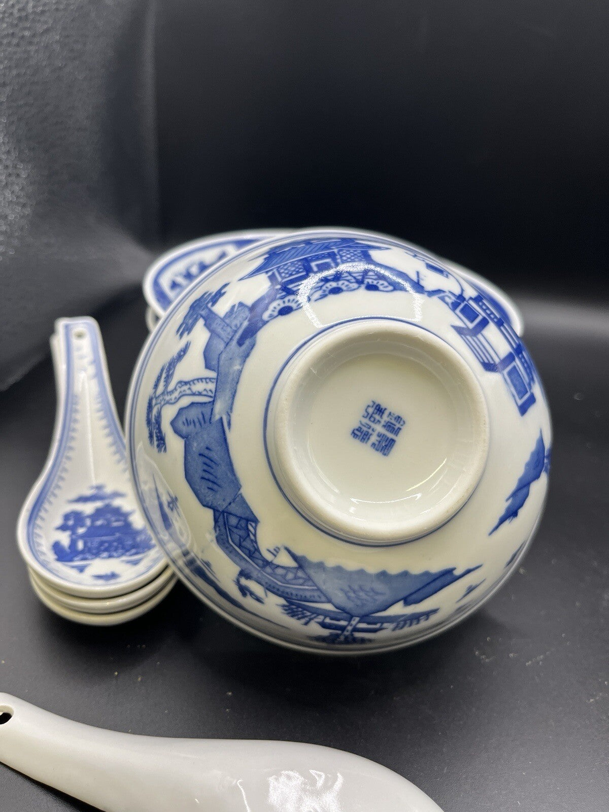 8 PC Chinese Blue White Porcelain Rice Pattern Soup Bowl Matching Spoon