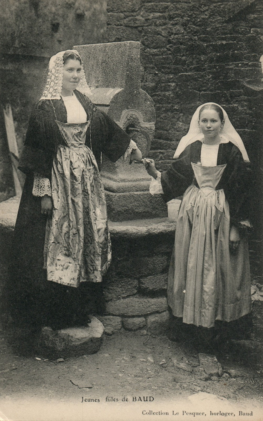Jeunes Filles de Baud French France Costume Postcard