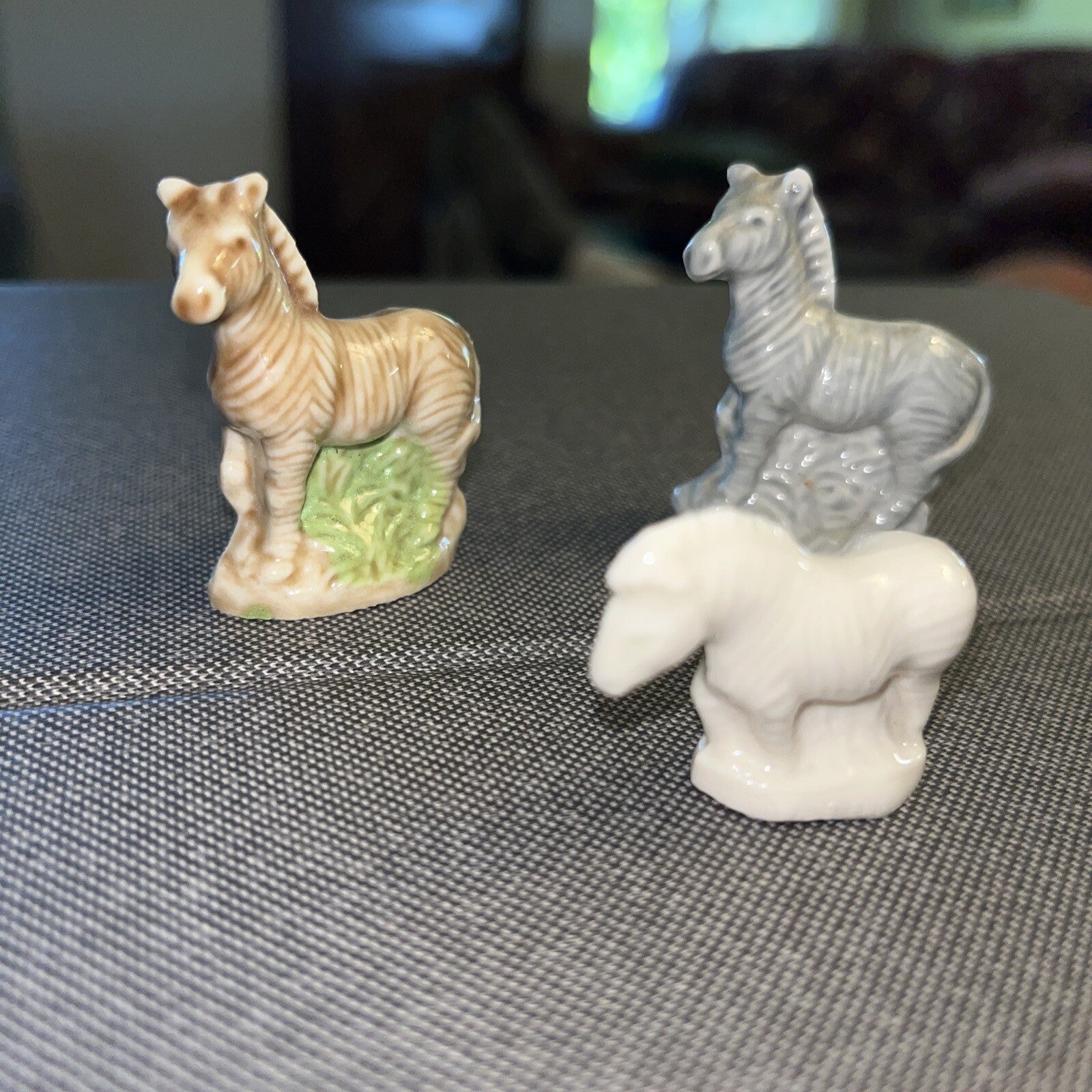 Wade England Zebra Red Rose Tea Figurine Gray Ceramic Figure 3