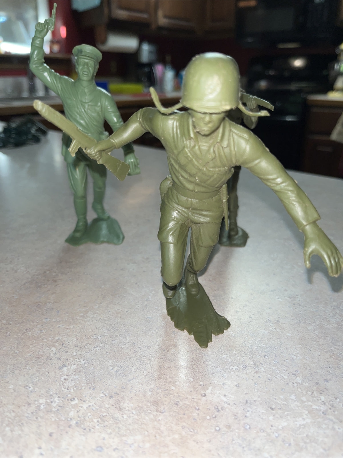 Vintage 1963 Marx US Army Men 4 plastic figures 6" toy soldiers military