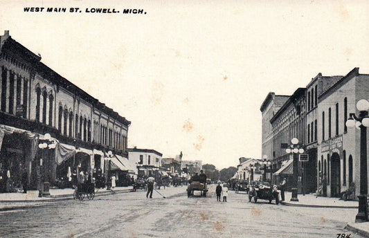 West Main Street in Lowell MI Michigan Mich Postcard