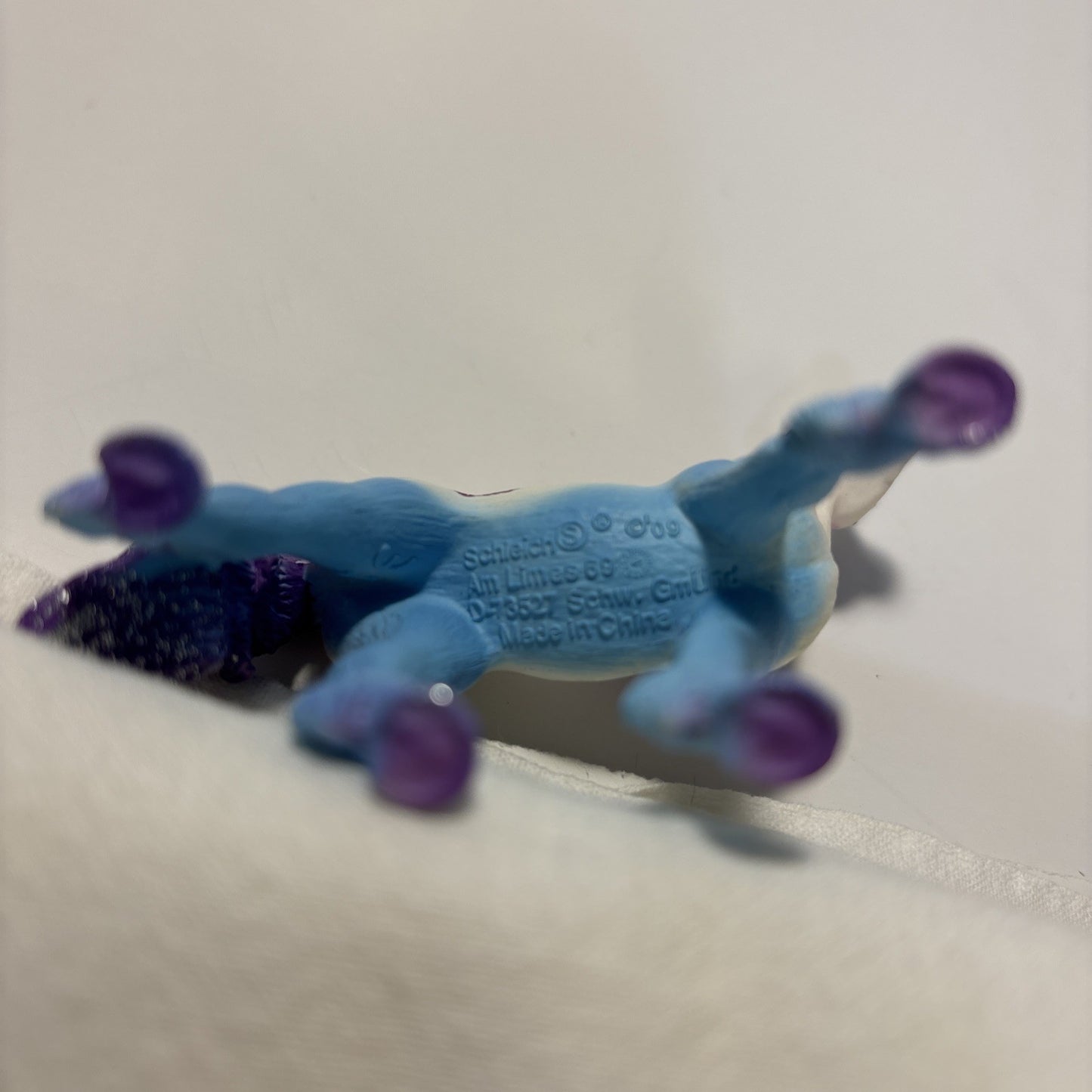 2009 Schleich Bayala Blue White Purple Mane & Tail Unicorn Foal Toy Retired