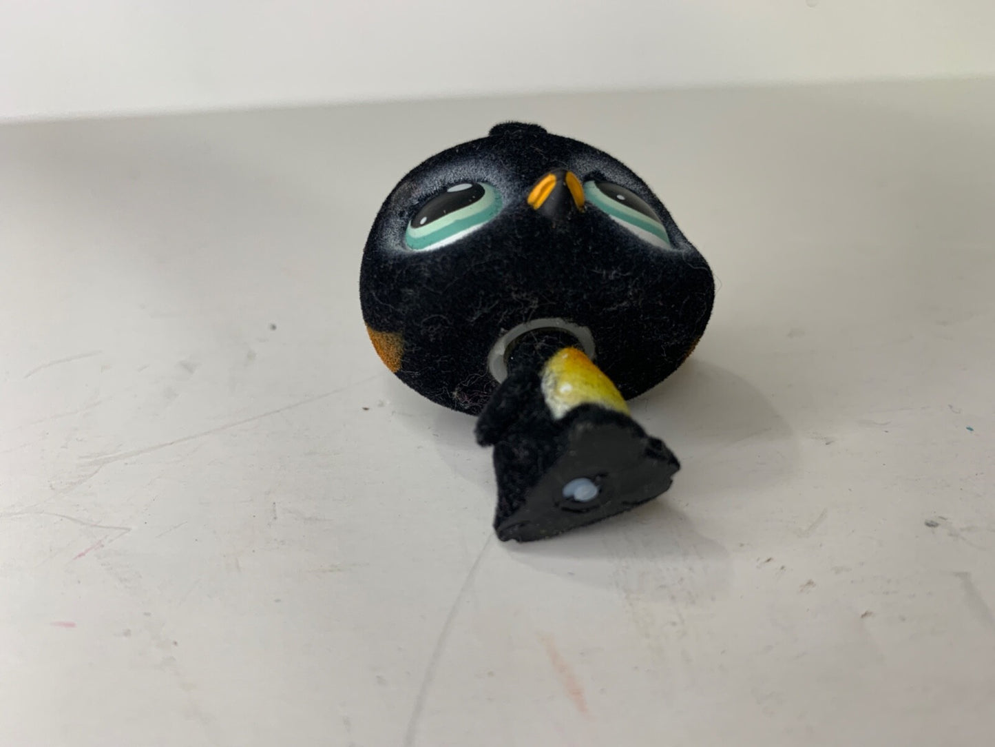 Littlest Pet Shop #333 Fuzzy Penguin Authentic LPS Animal Figure