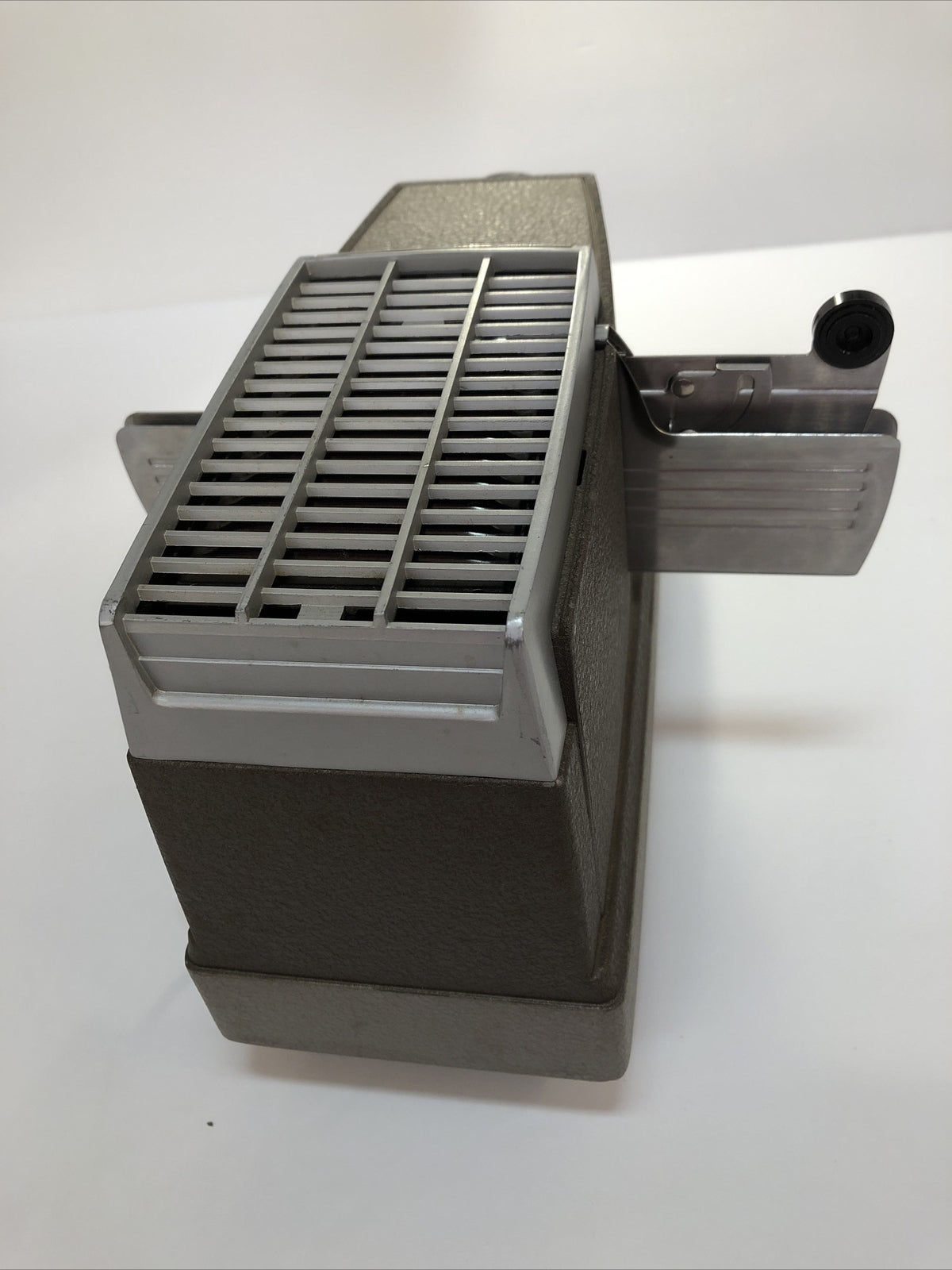 Vintage Bell & Howell Headliner model 707 slide projector