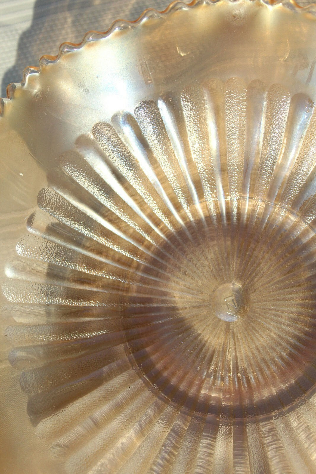10" Antique Fenton Smooth Rays Light Marigold Carnival Glass Ruffled Bowl