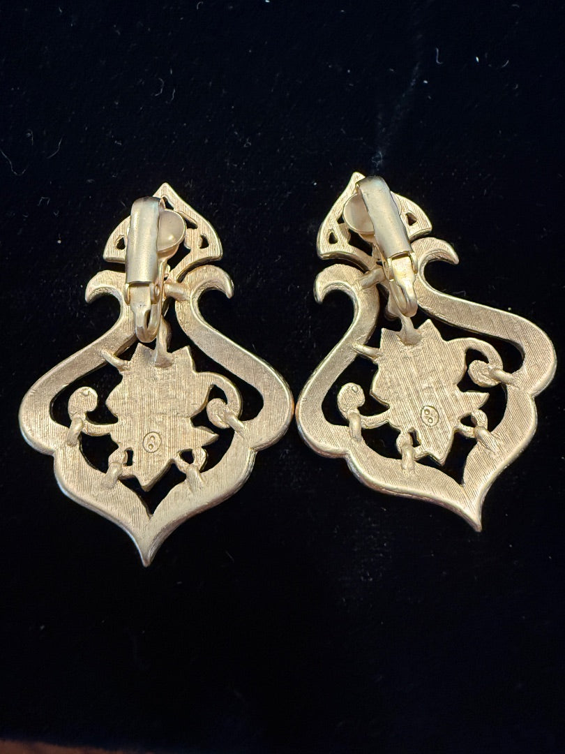 Avon Red Moroccan Enamel Clip Earrings