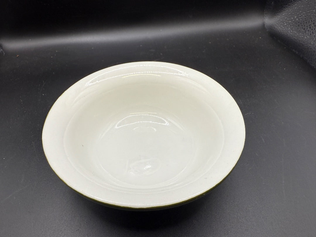 Vintage Hall green Bowl 391