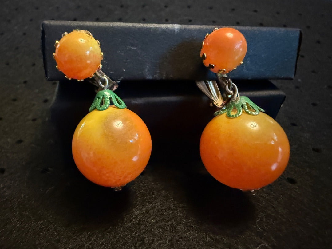 Vintage Lucite Oranges clip earrings
