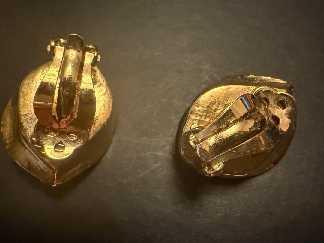 KJL AVON Black clip earrings