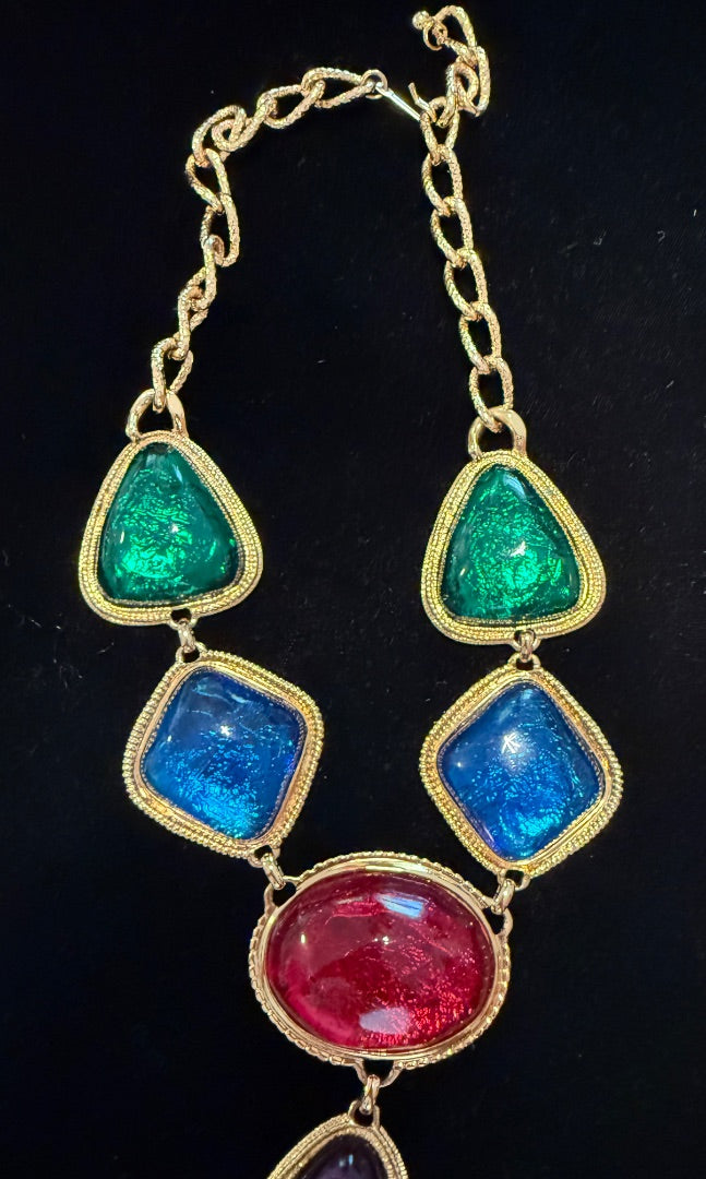 AVON KJL Caprianti Cobochon Necklace