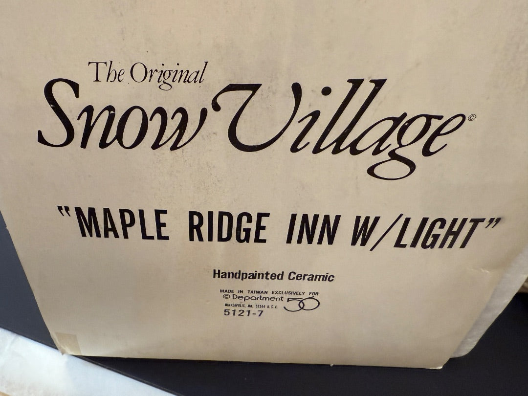 Department 56 Maple Ridge Inn With Light Christmas