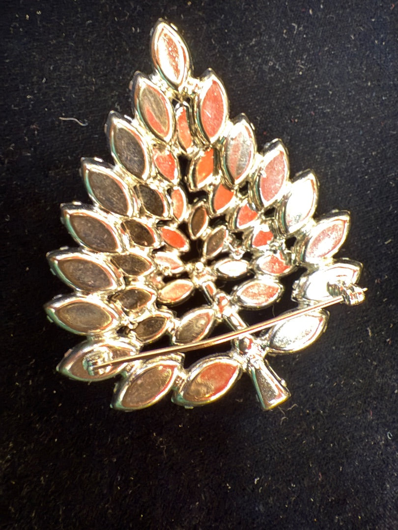Vintage Lg Rhinestone Brooch
