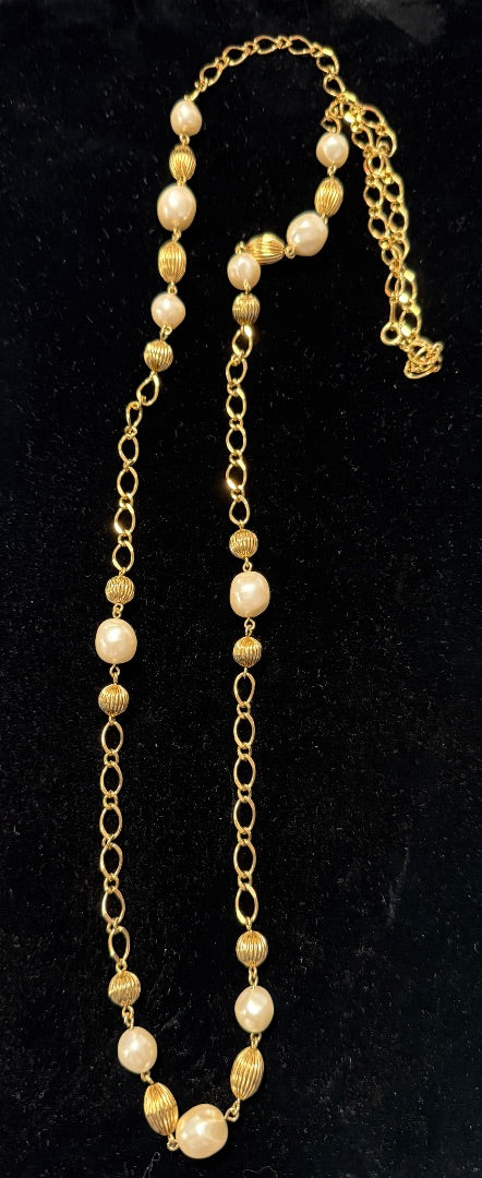 36" Pearl & Gold Tone Necklace