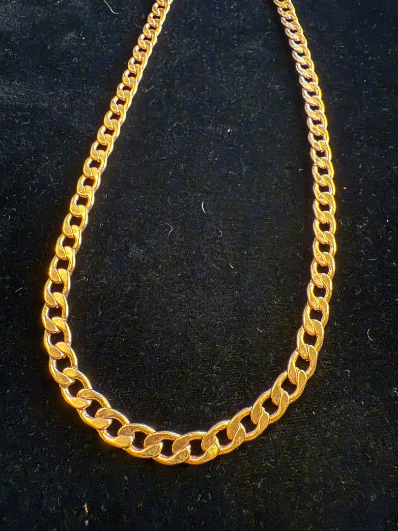Avon Chain Link Gold Tone